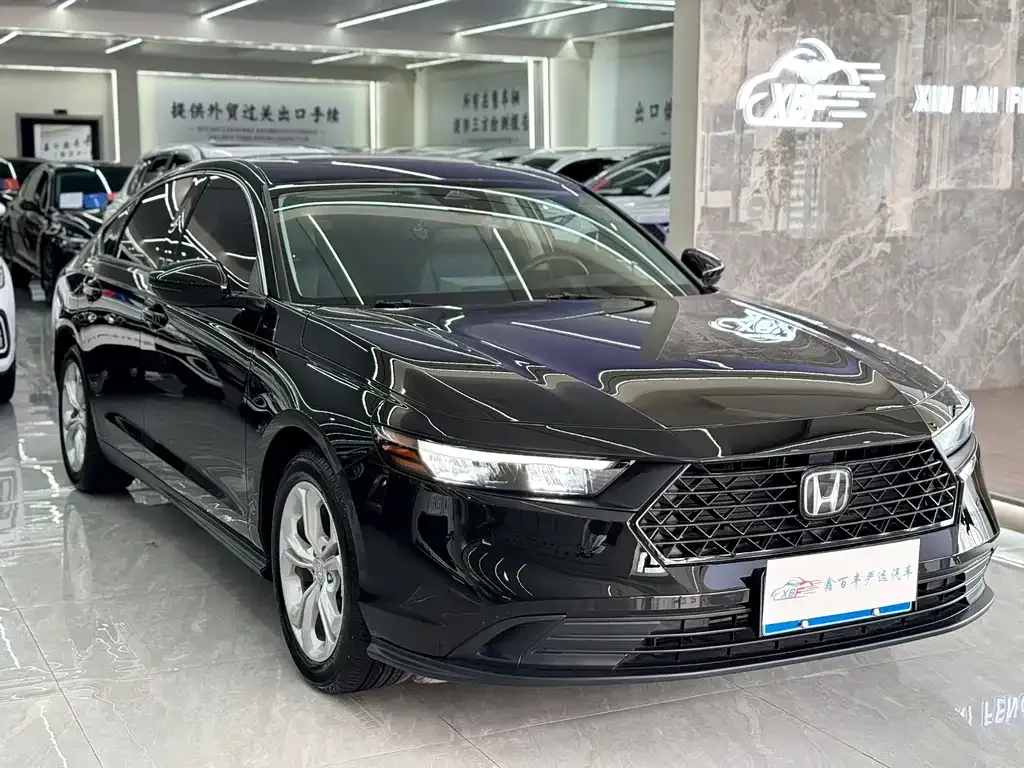 Honda Accord — фото 10