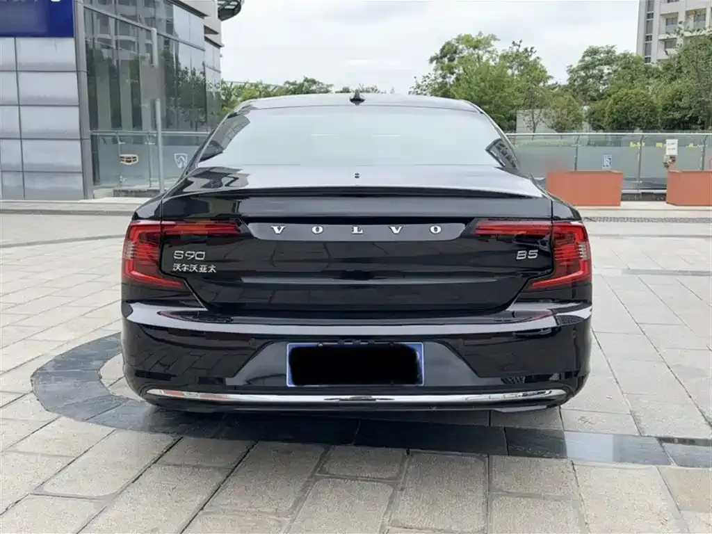 Volvo S90 — фото 8