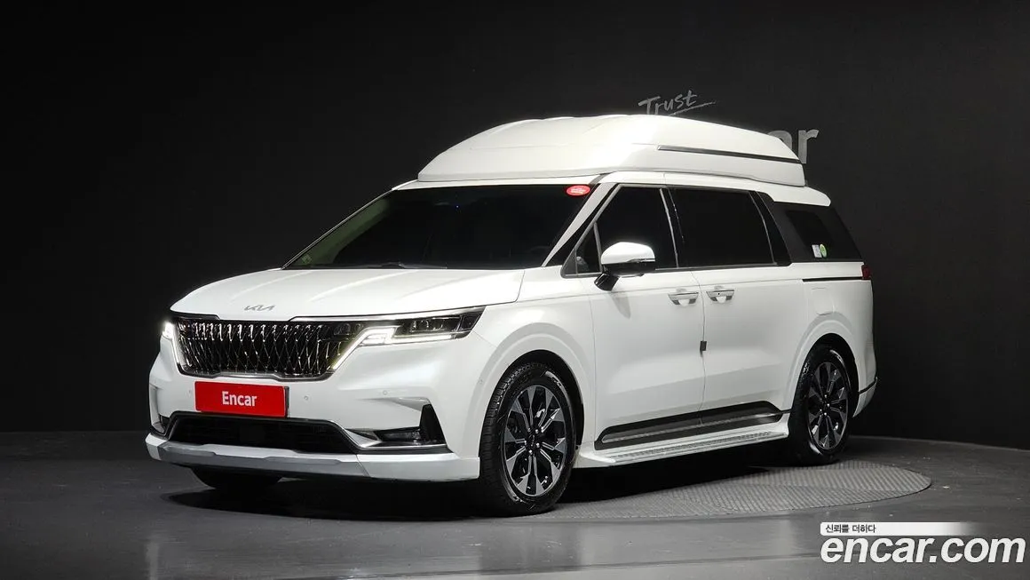 Kia Carnival — фото 1