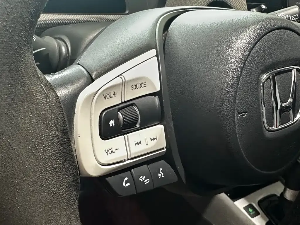 Honda Fit — фото 7
