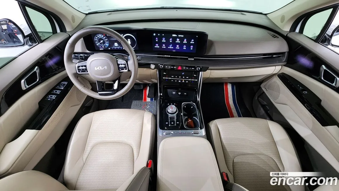 Kia Carnival — фото 10