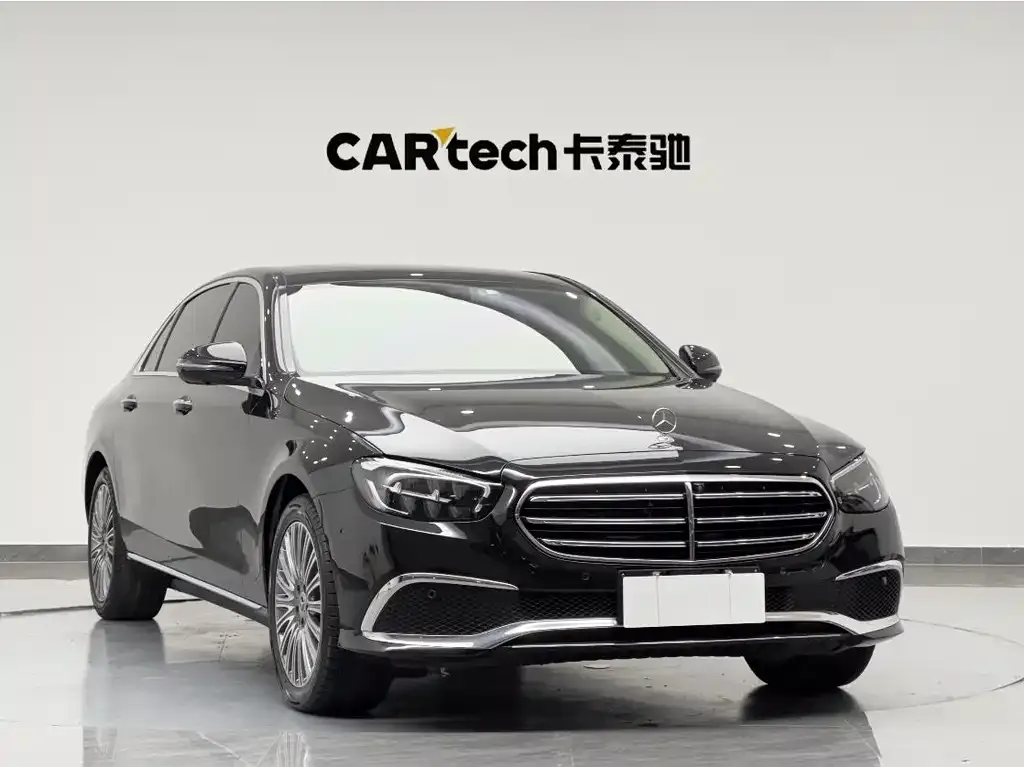 Mercedes-Benz E-Class — фото 10