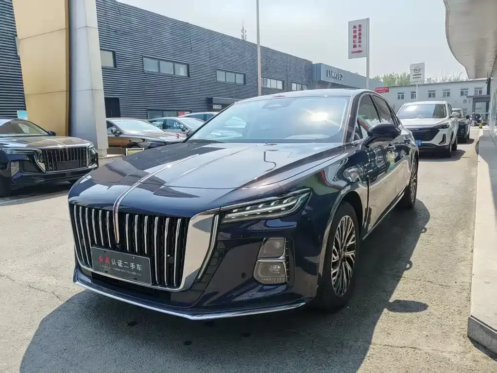 Hongqi H5 — фото 1