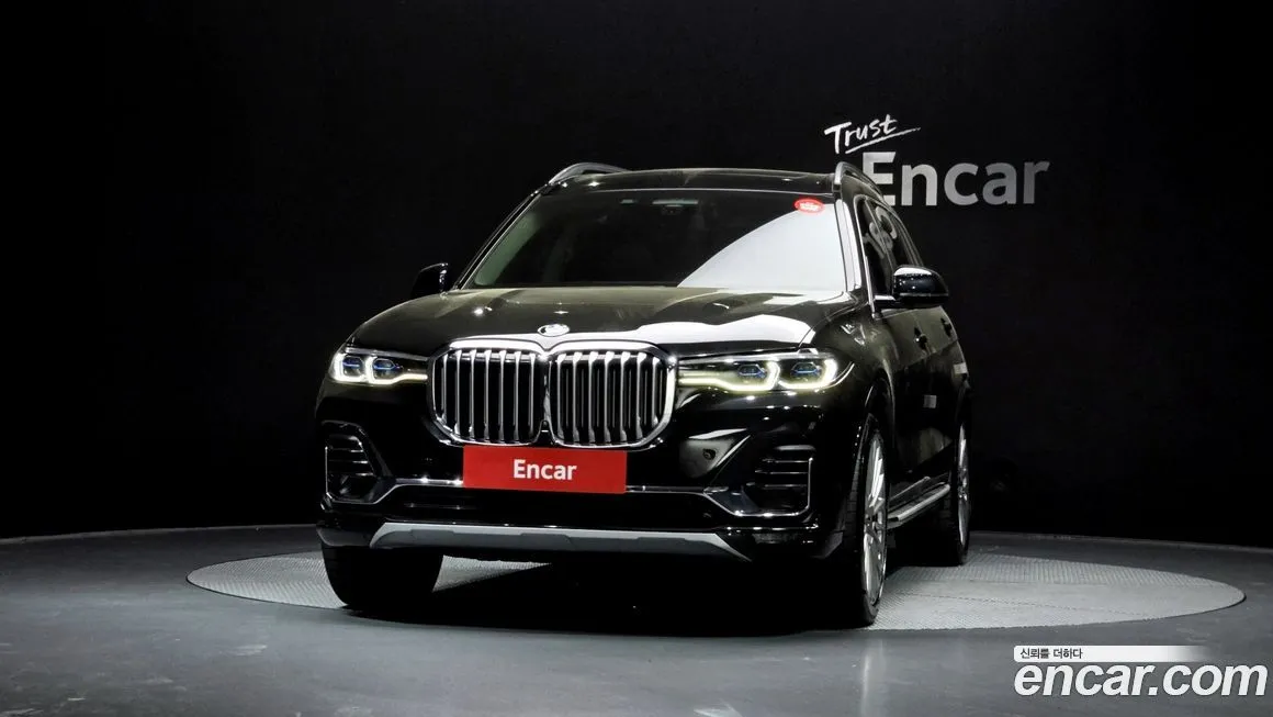 BMW X7 — фото 9