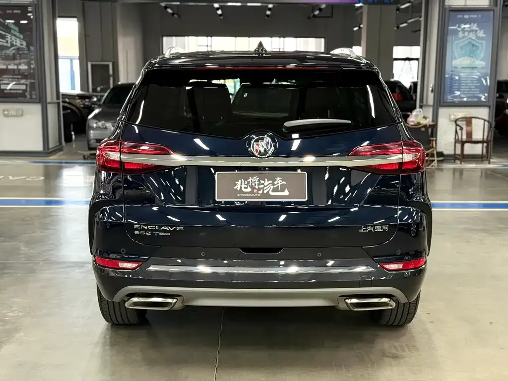 Buick Enclave — фото 2