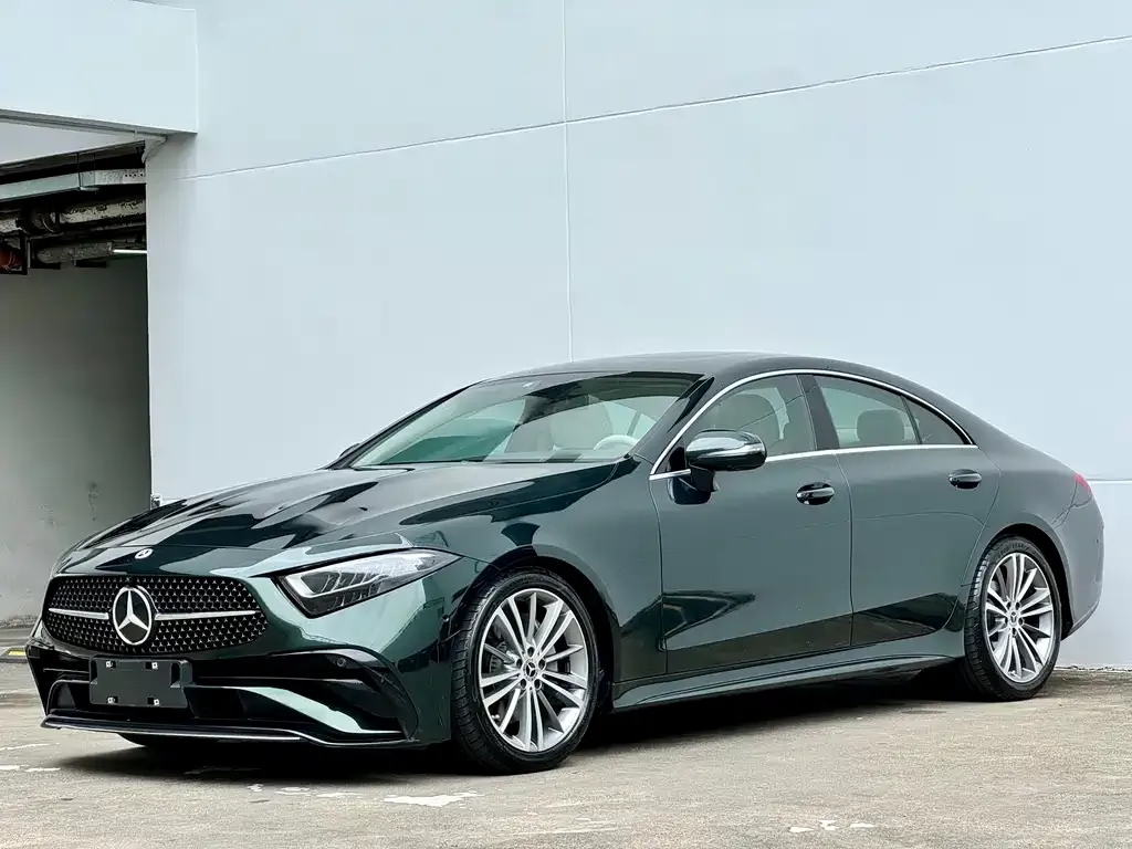 Mercedes-Benz CLS — фото 1
