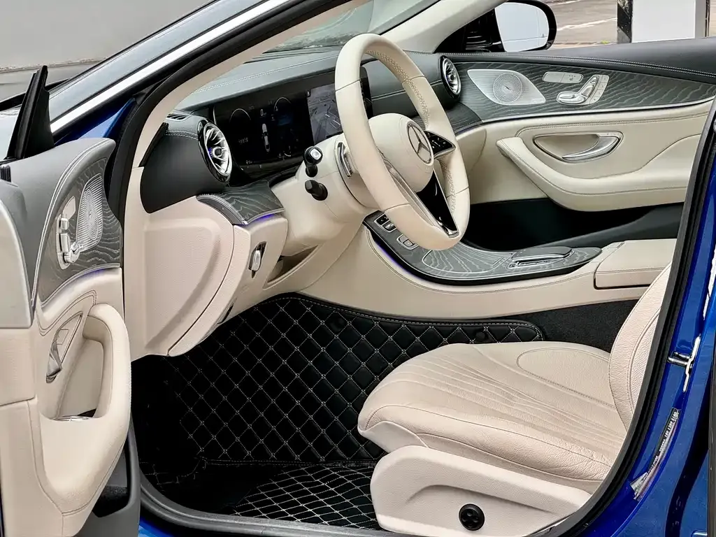 Mercedes-Benz CLS — фото 8