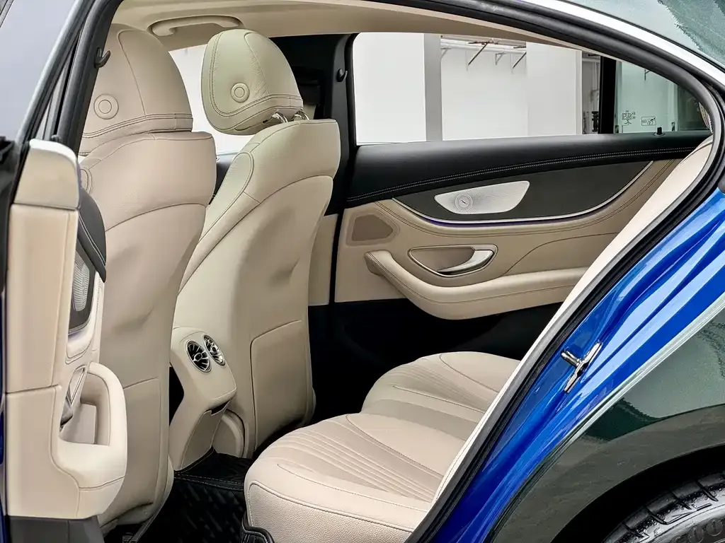 Mercedes-Benz CLS — фото 2