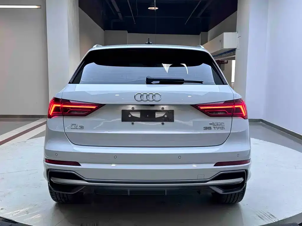 Audi Q3 — фото 2
