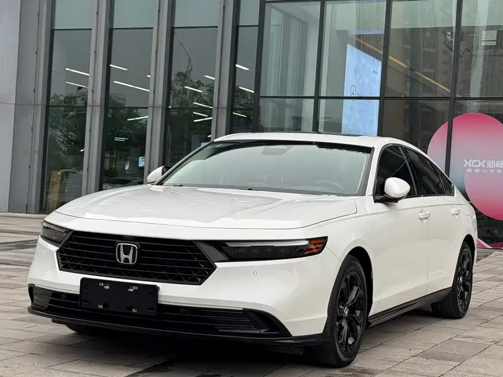 Honda Accord — фото 1