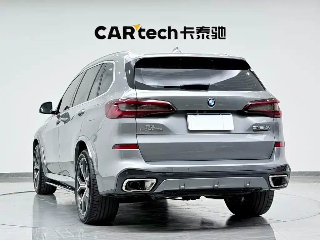 BMW X5 — фото 10
