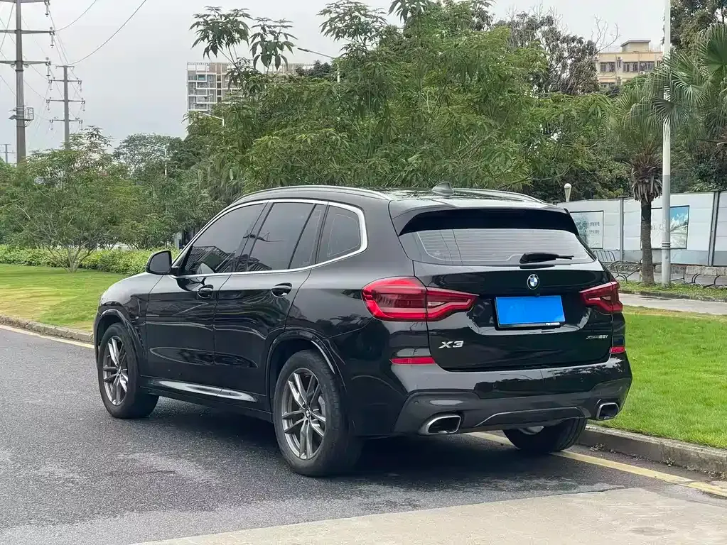BMW X3 — фото 10