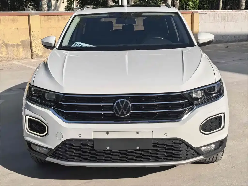 Volkswagen T-Roc — фото 5