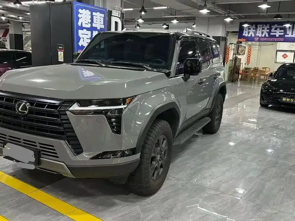 Lexus GX — фото 1