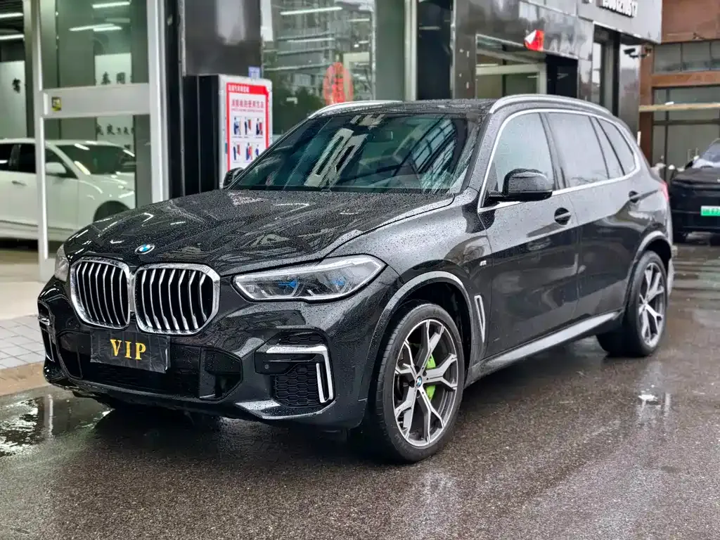 BMW X5 — фото 1