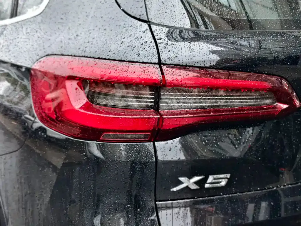 BMW X5 — фото 4