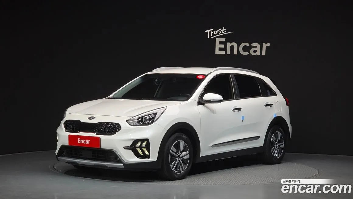 Kia Niro — фото 1