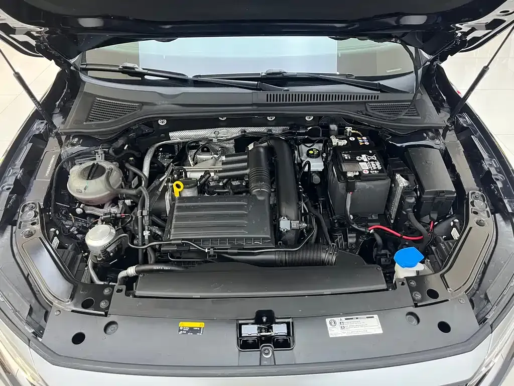 Volkswagen Passat — фото 10