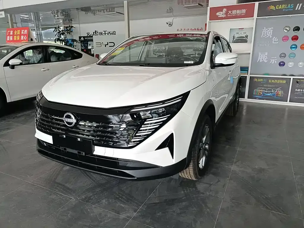 Nissan Qashqai — фото 1