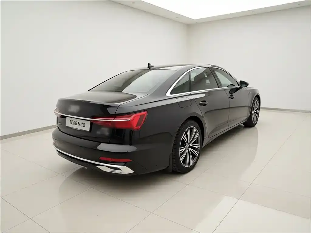 Audi A6L — фото 6