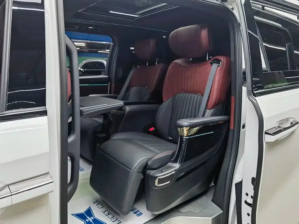 GAC Motor Trumpchi M8 — фото 6