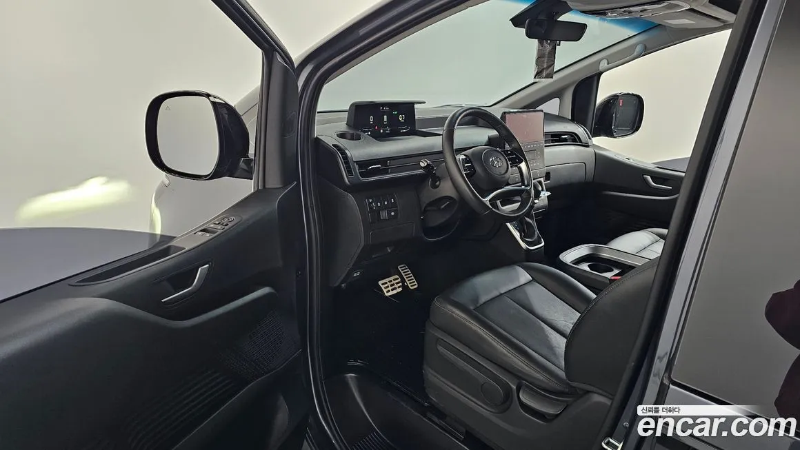 Hyundai Staria — фото 4