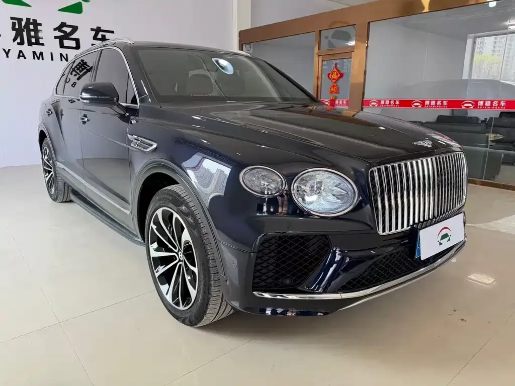 Bentley Bentayga — фото 9