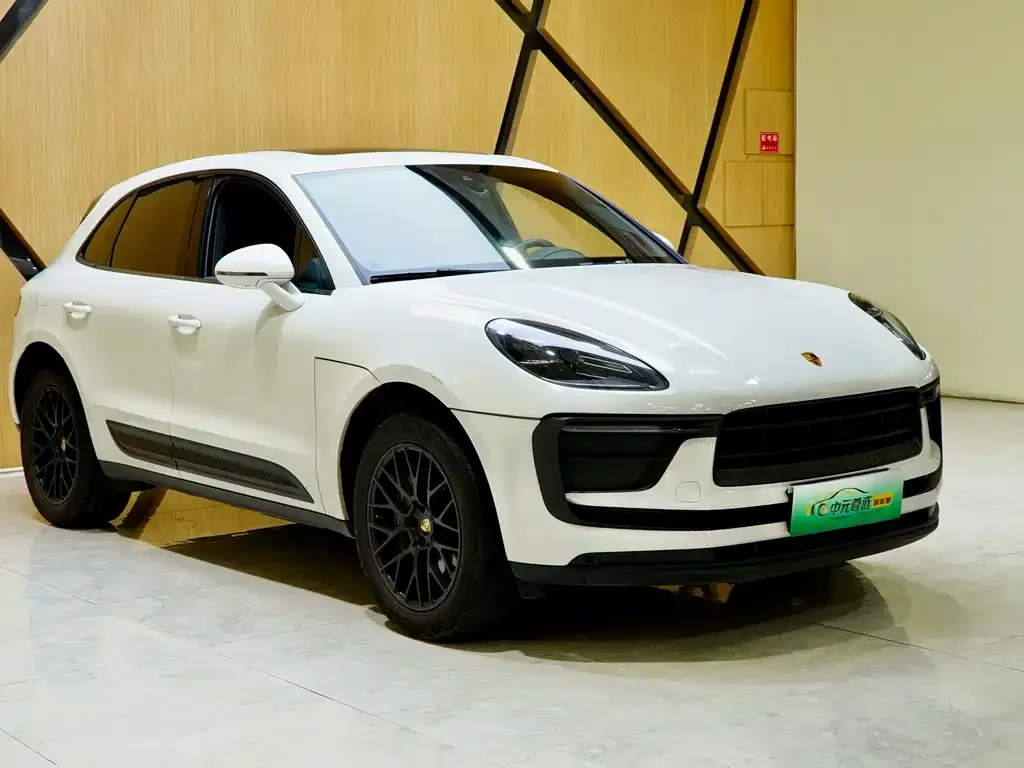 Porsche Macan — фото 1