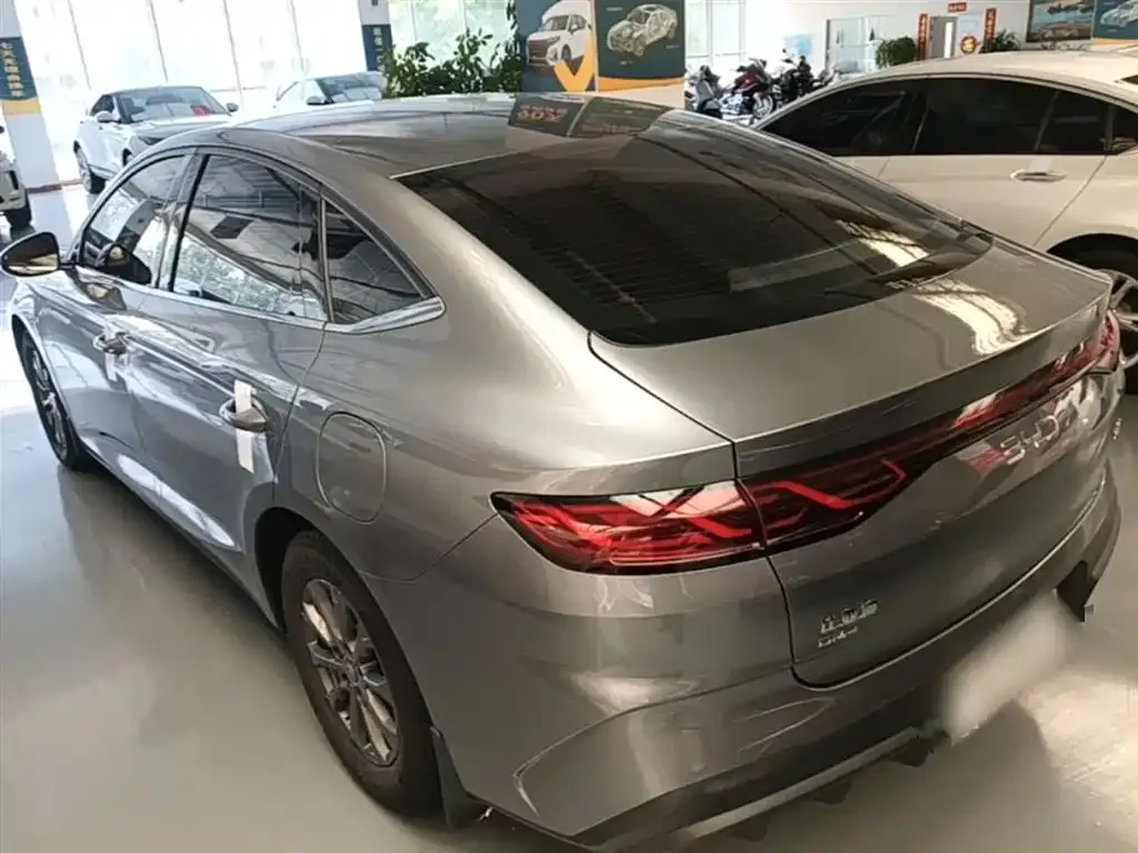 BYD Qin L — фото 9