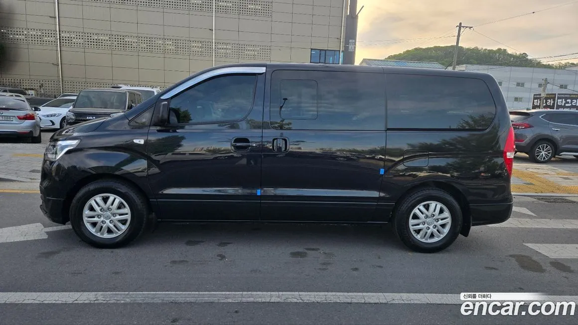 Hyundai Starex — фото 10