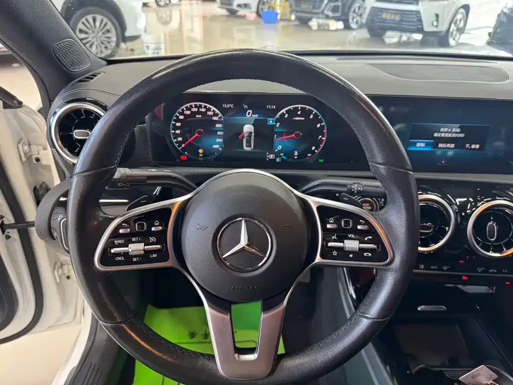Mercedes-Benz A-Class — фото 10