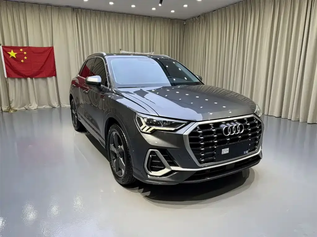 Audi Q3 — фото 2