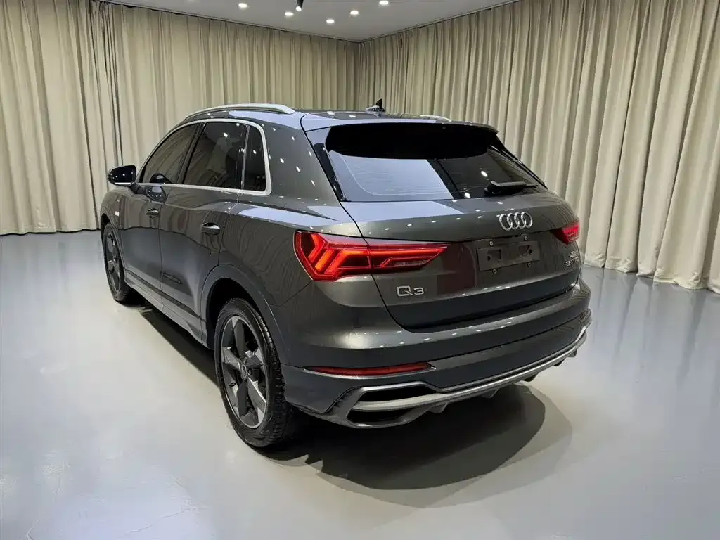 Audi Q3 — фото 6
