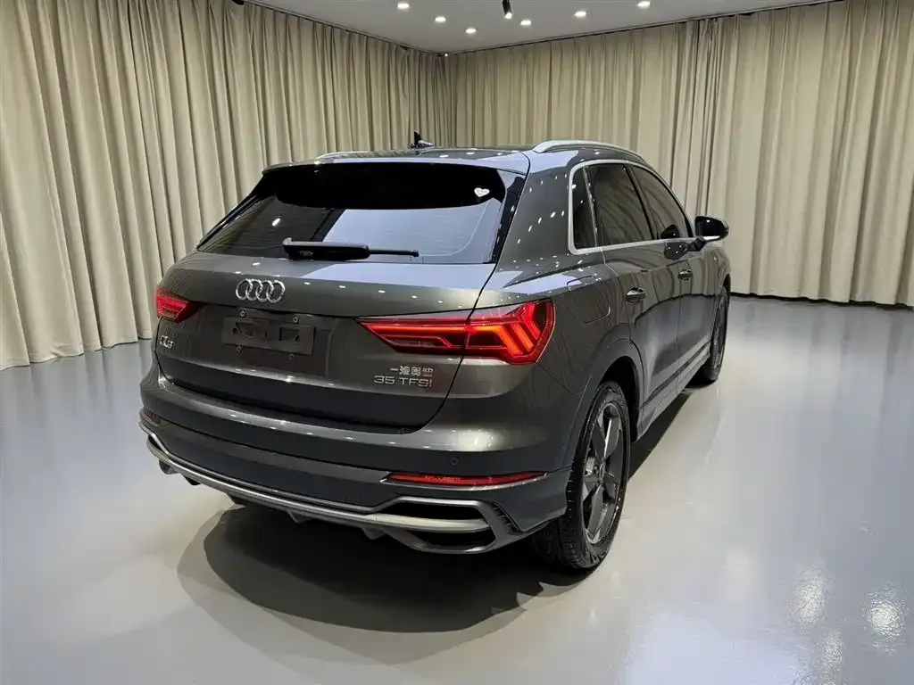 Audi Q3 — фото 7