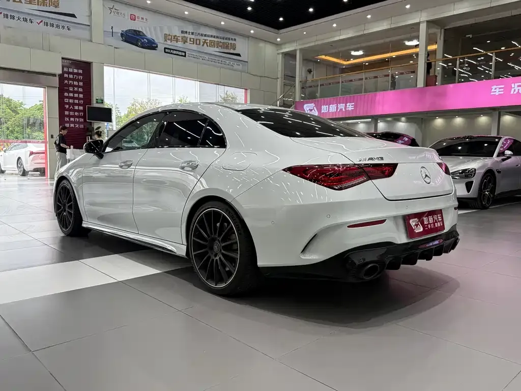 Mercedes-Benz CLA AMG — фото 10