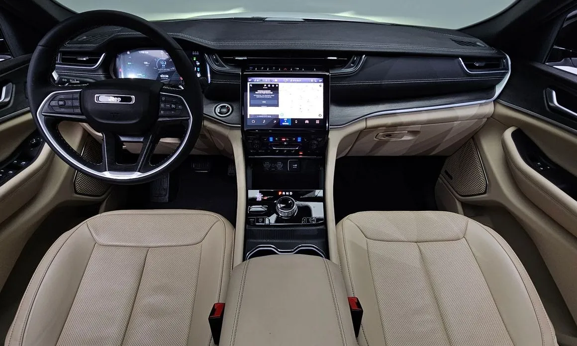 Jeep Cherokee — фото 6