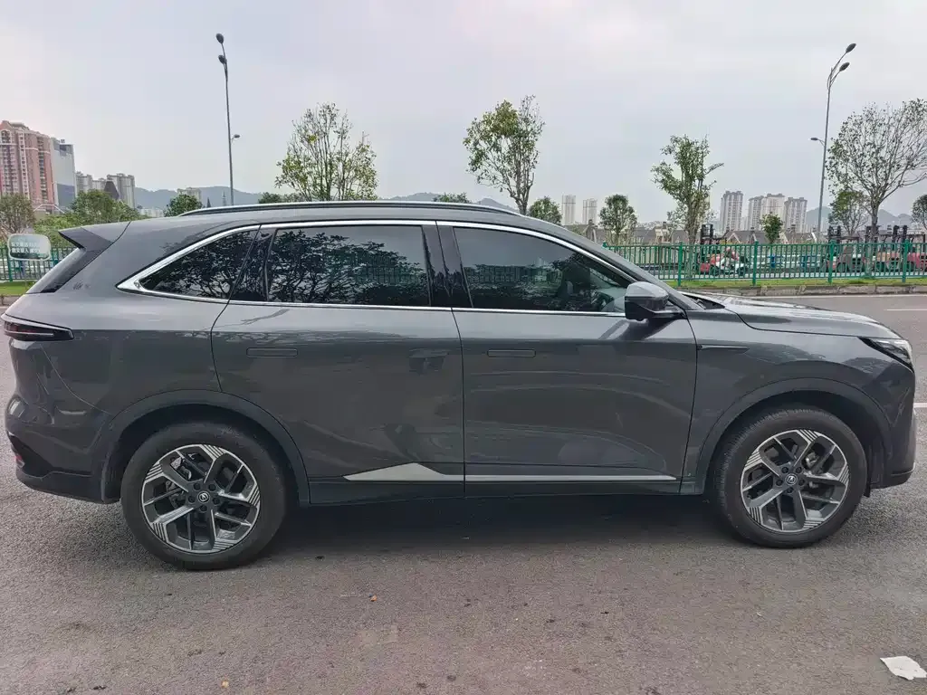 Changan CS75PLUS — фото 5