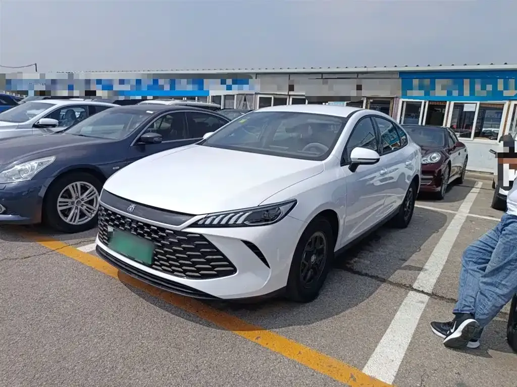 BYD Qin PLUS — фото 7