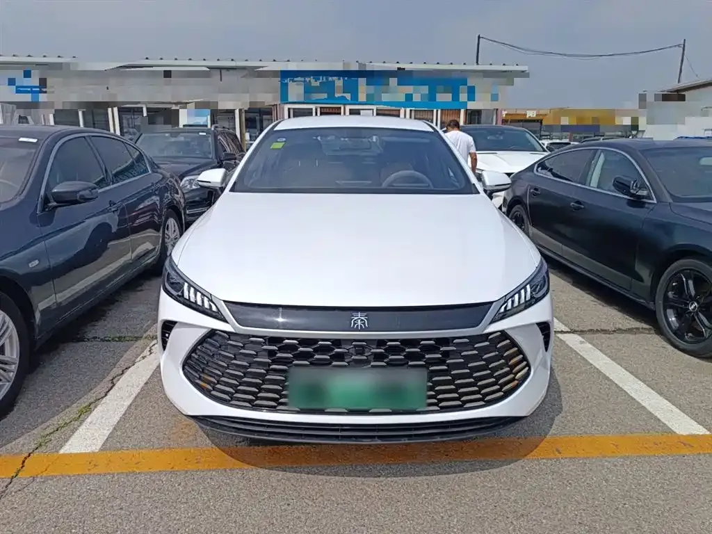 BYD Qin PLUS — фото 10