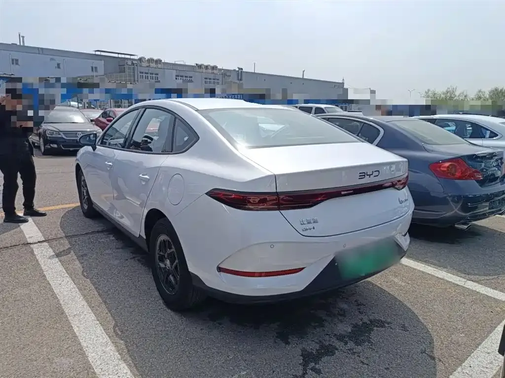 BYD Qin PLUS — фото 4