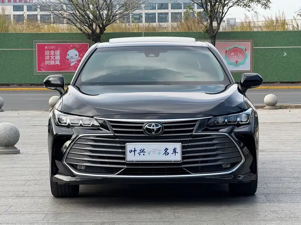 Toyota Avalon — фото 3