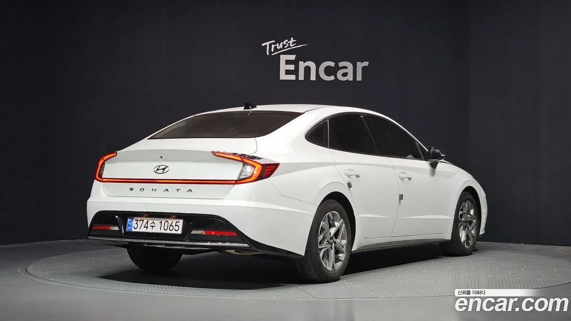 Hyundai Sonata — фото 2