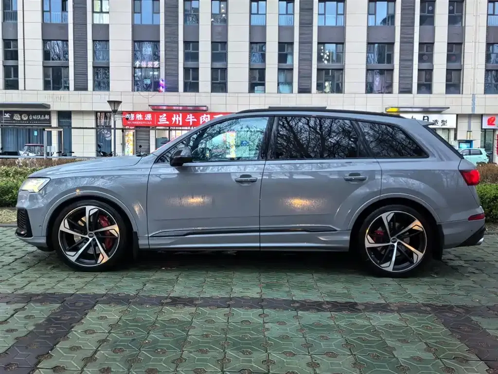 Audi SQ7 — фото 8