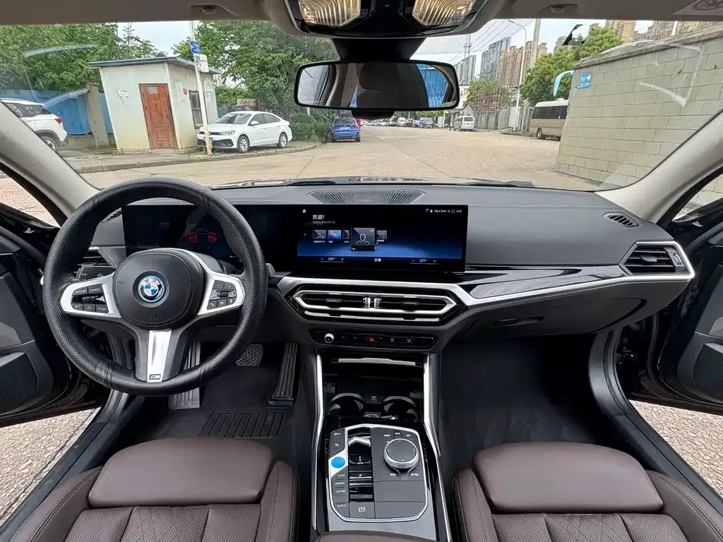 BMW i3 — фото 4