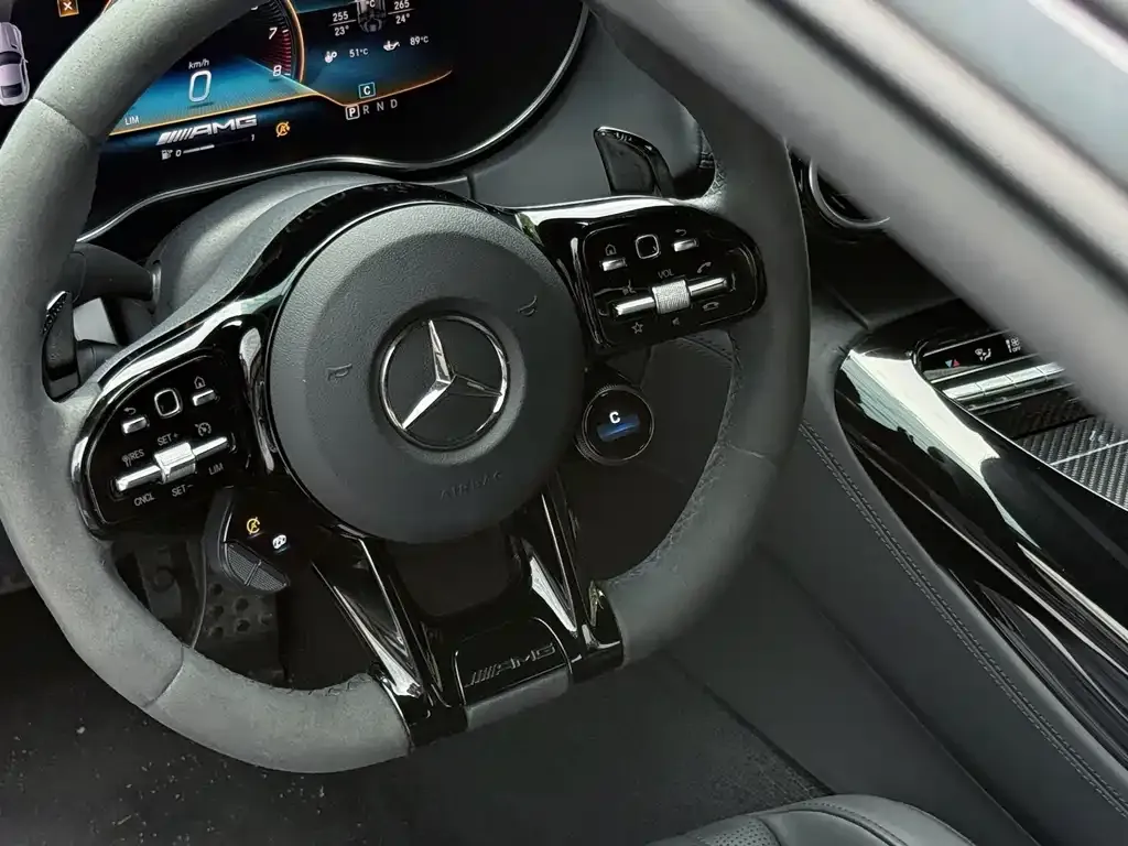 Mercedes-Benz AMG GT — фото 4