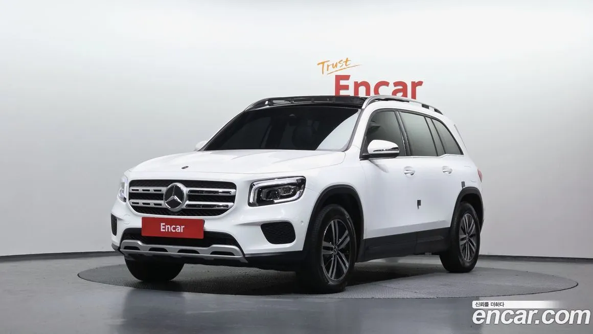 Mercedes-Benz GLB-Class — фото 1