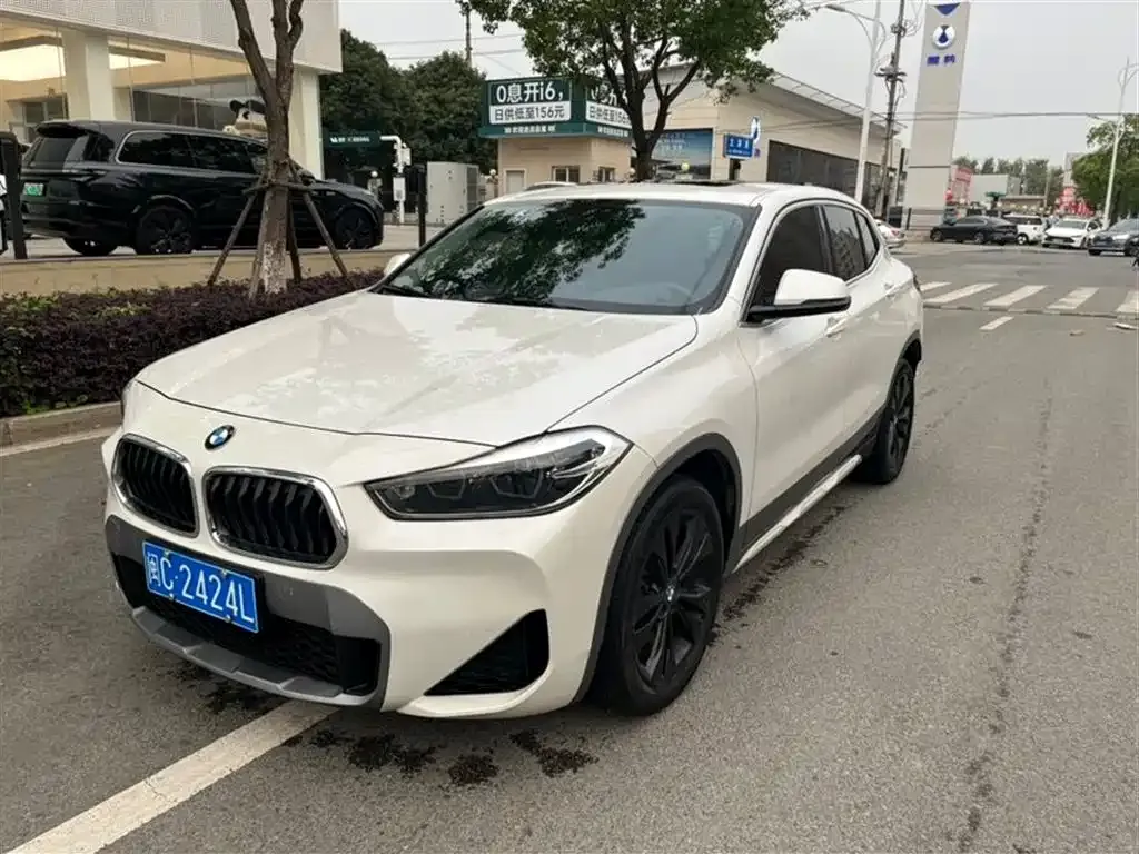 BMW X2 — фото 1