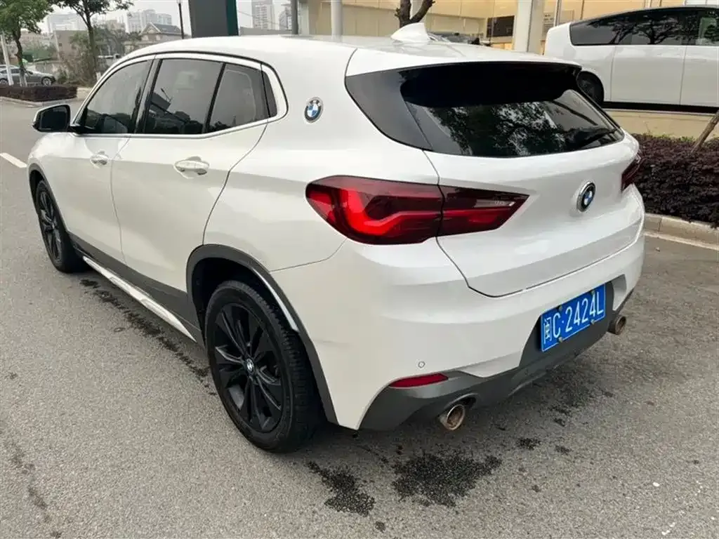 BMW X2 — фото 9