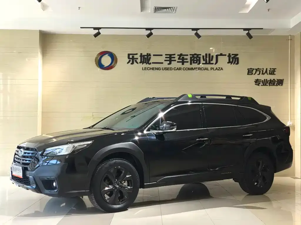 Subaru Outback — фото 1