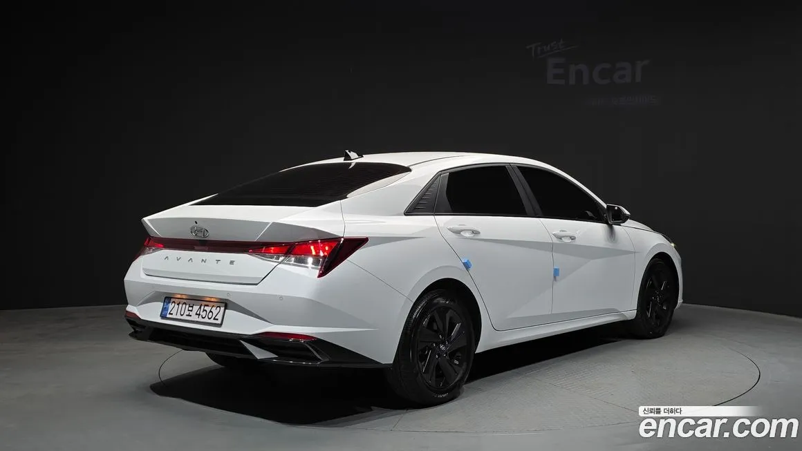 Hyundai AVANTE — фото 4
